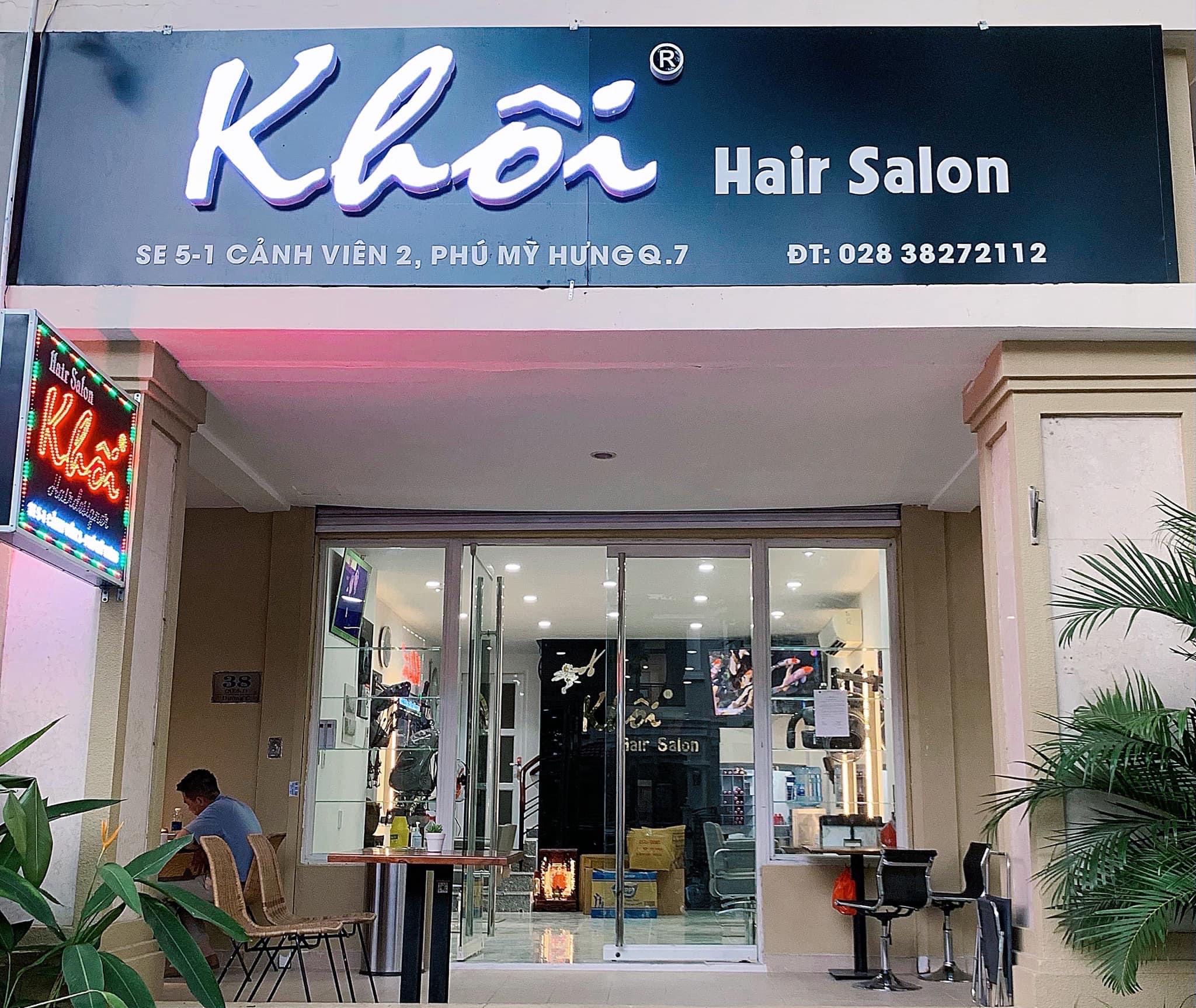 Khu vực gội đầu của salon Khôi hair PMH, ánh sáng dịu